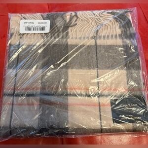 Club Room Luxury Tan Plaid cashmere Scarf